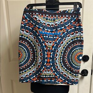 Anthropologie Tabitha Kaleidoscope Olmeda
Skirt pencil tribal Size 2, EUC